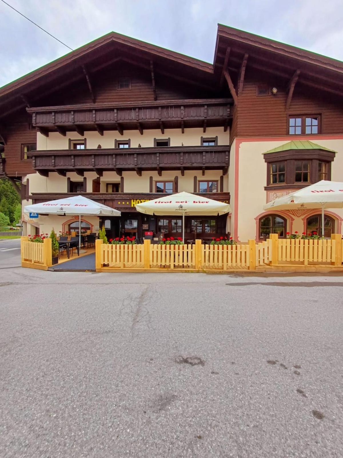 Hotel Restaurant Liesele Sonne Sankt Leonhard im Pitztal Eksteriør bilde