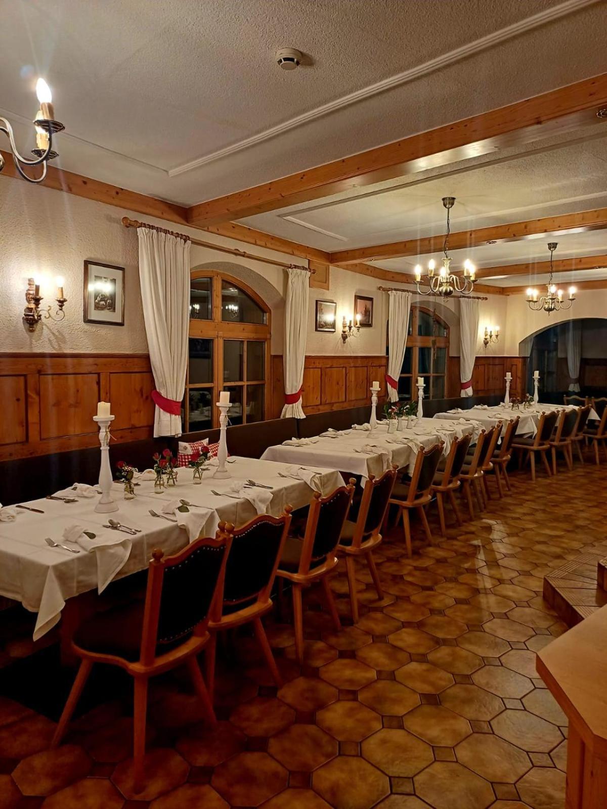 Hotel Restaurant Liesele Sonne Sankt Leonhard im Pitztal Eksteriør bilde