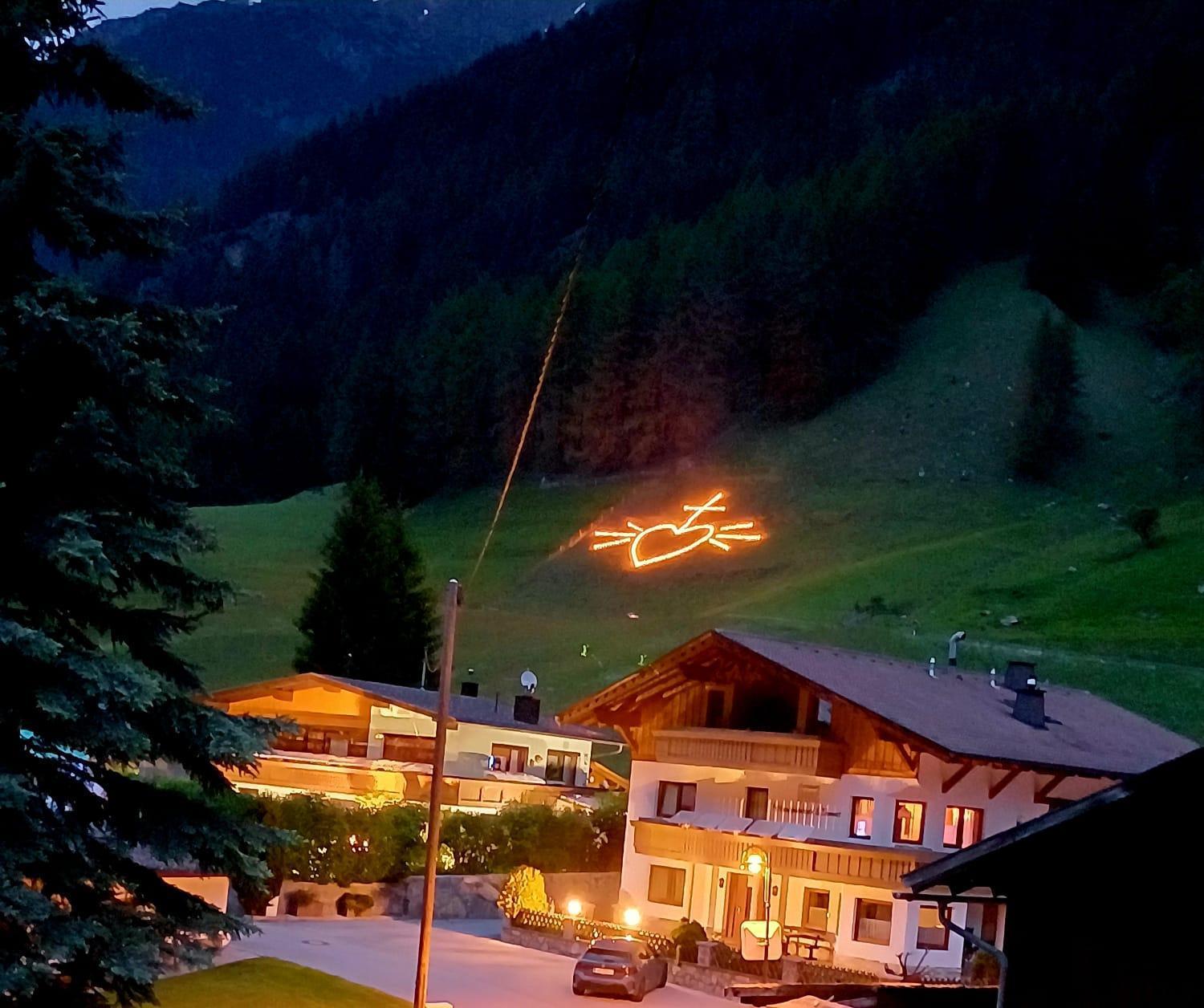 Hotel Restaurant Liesele Sonne Sankt Leonhard im Pitztal Eksteriør bilde